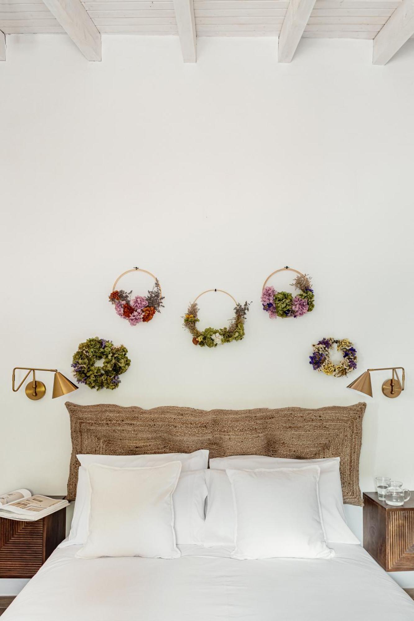 Apartamentos Turisticos El Patio Del Nogal กวาดาลูเป ภายนอก รูปภาพ
