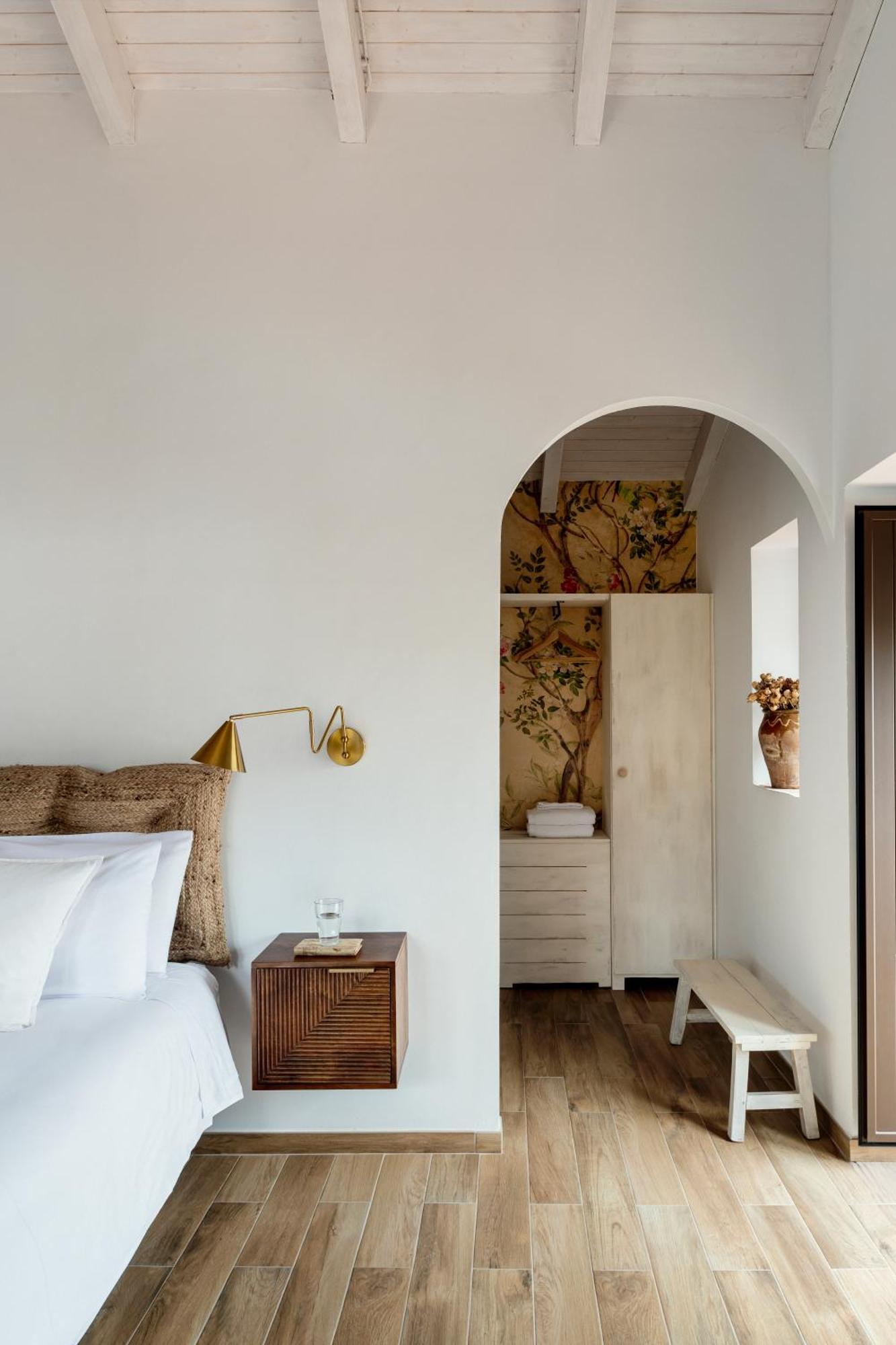 Apartamentos Turisticos El Patio Del Nogal กวาดาลูเป ภายนอก รูปภาพ