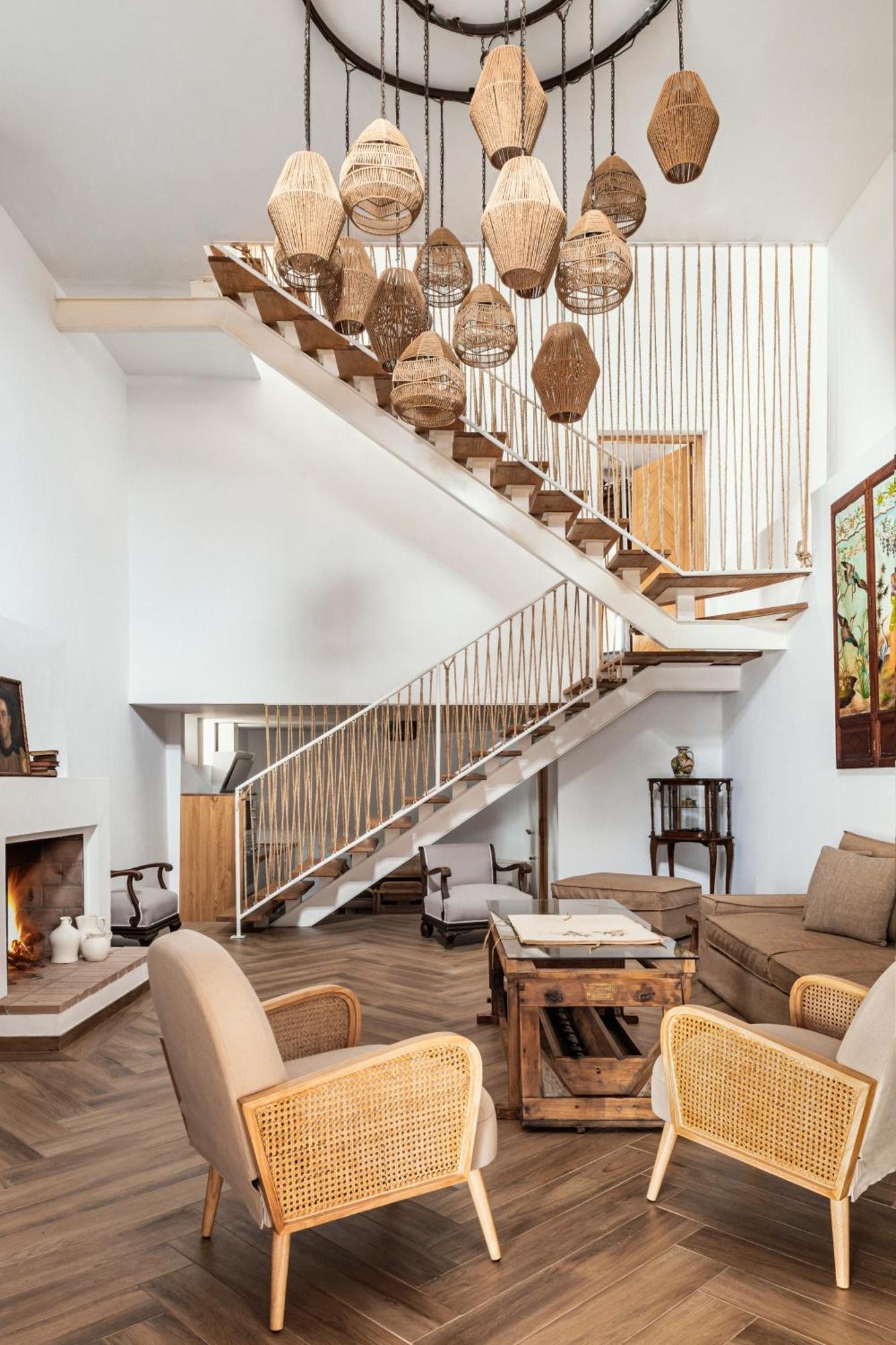 Apartamentos Turisticos El Patio Del Nogal กวาดาลูเป ภายนอก รูปภาพ